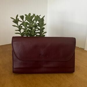 Vintage Rolfs Purple or Plum colored Genuine Leather tri-fold wallet kiss lock
